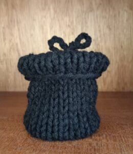 Rupizix Hand‑Knitted Tech Pod Collection – Mini Bag & Future Knit Accessories for Modern Carry Beautiful Hand Knitted Tech Pod Mini Bag