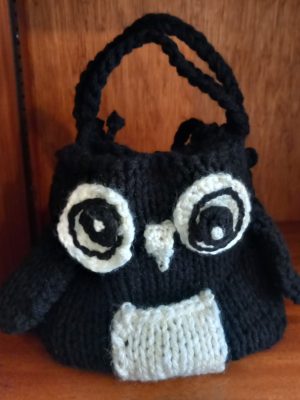 Hand‑Knitted Owl-Scholars Bag